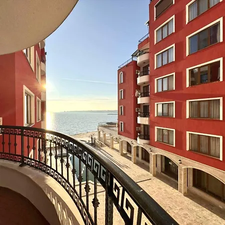 Beachfront In Aureliya Несебр