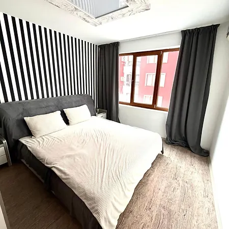 Beachfront In Aureliya Апартаменты Несебр